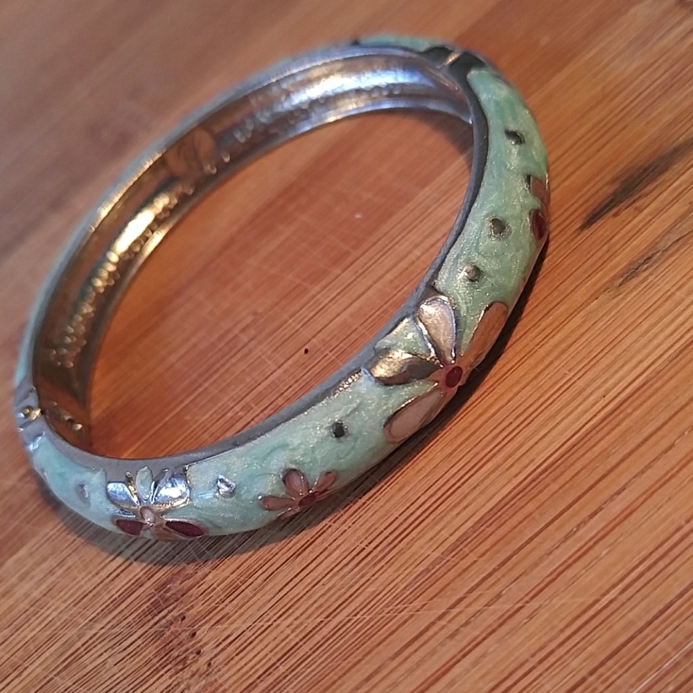 $$ Cloisoine Spring Loaded Bracelet